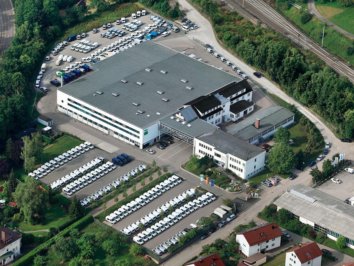 Obrázek správní budovy v Gaildorfu shora