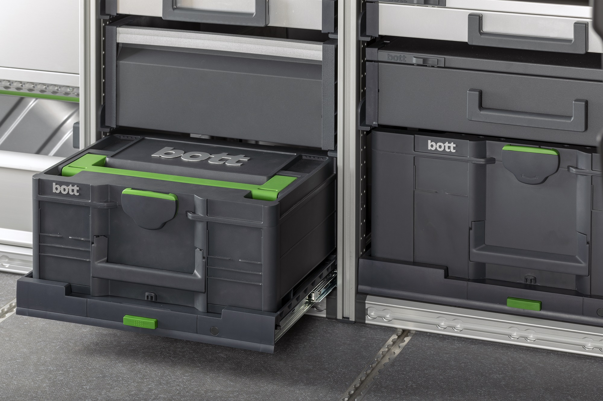 Snadná integrace systému kufrů Systainer³ do dílny, vybavení vozidla nebo na staveništi.
